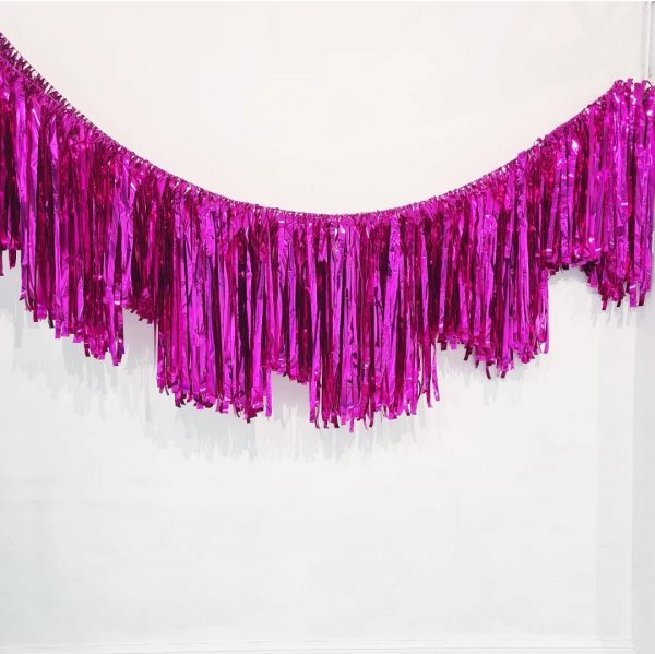 Metallic Hot Pink Streamer Garland 3m