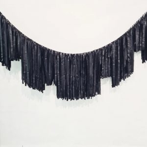 Black Streamer Garland 3m