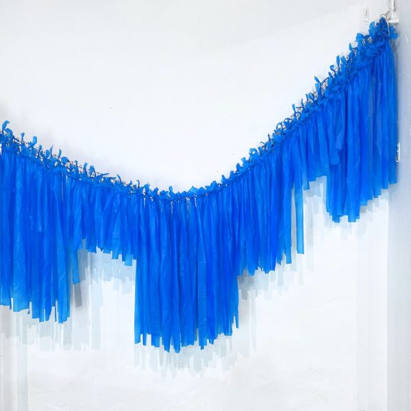Blue Streamer Garland 3m