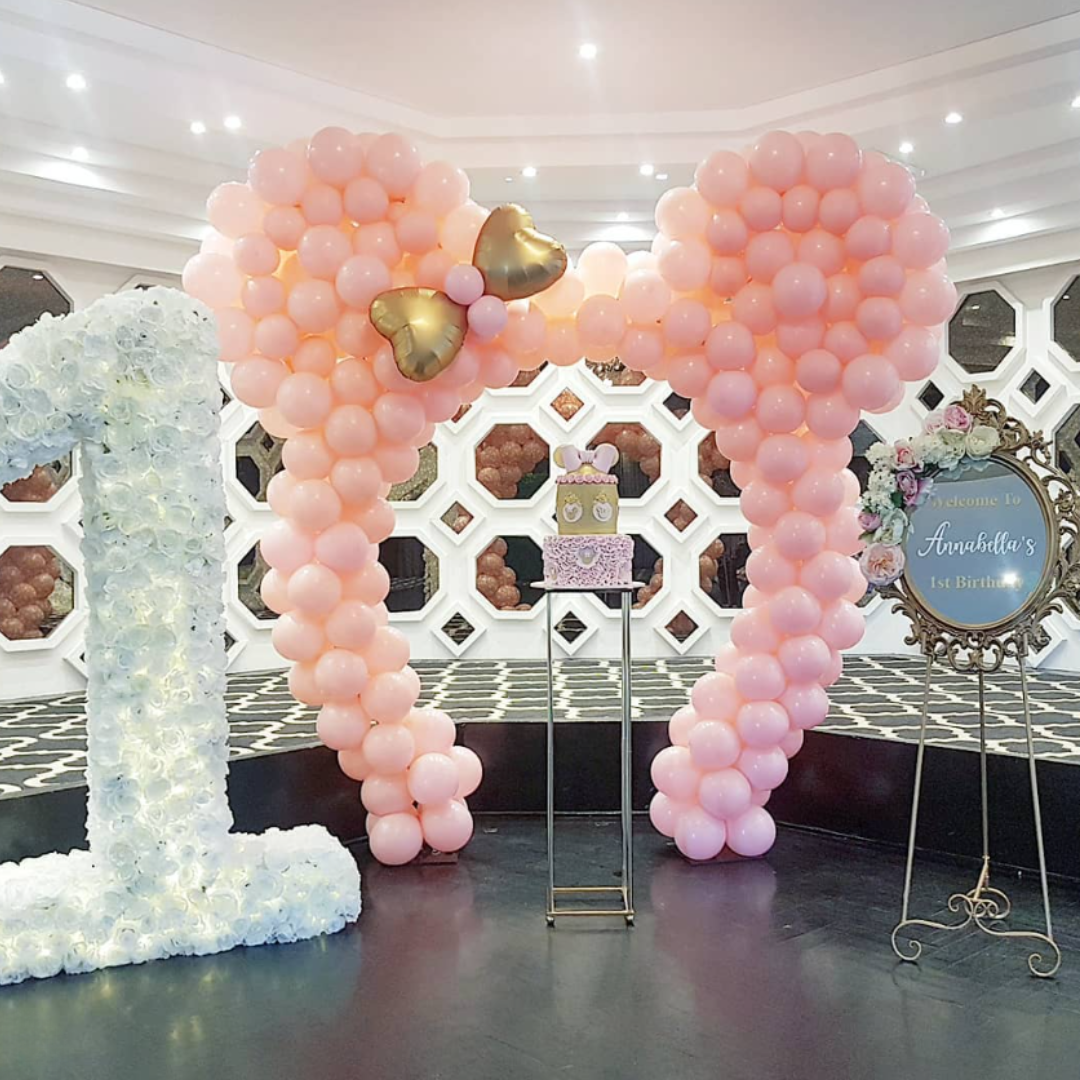 How Hosts in Sydney Use Balloons to Stretch a Decoration Budget  - 12