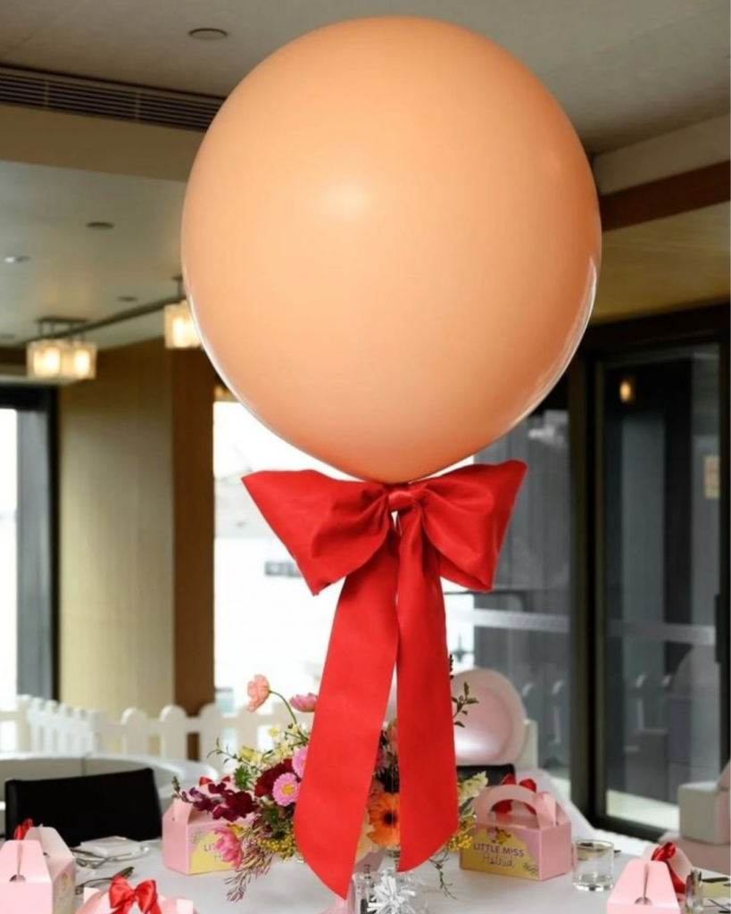 Jumbo Helium Balloons that Wow - Blog Cover 2