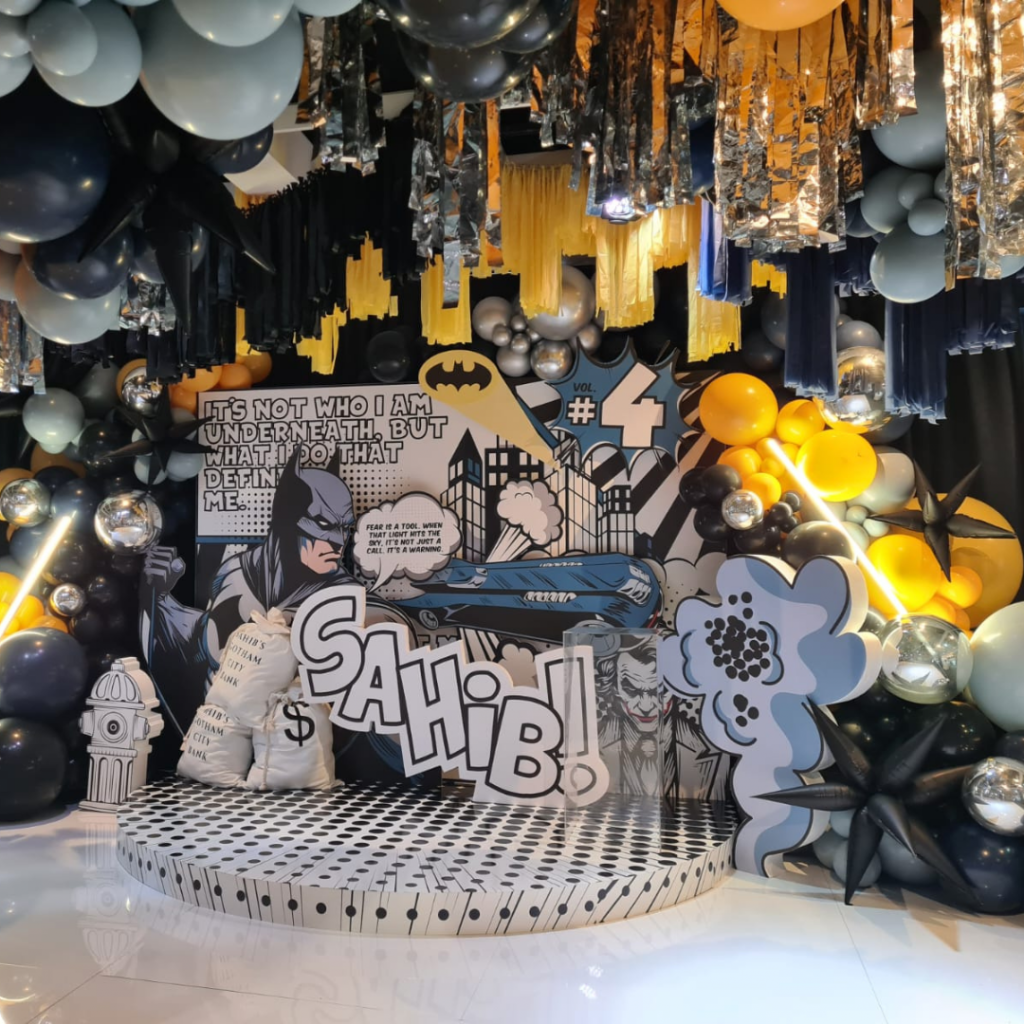 Why Streamer Garlands Are the Ultimate Party Essential - Square PS 19
